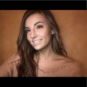 Meet your Posher, Allyson